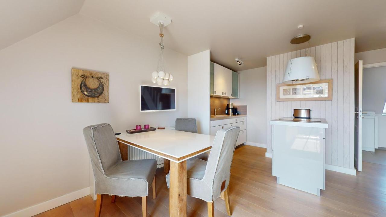 Apartment Beachhouse 7 *